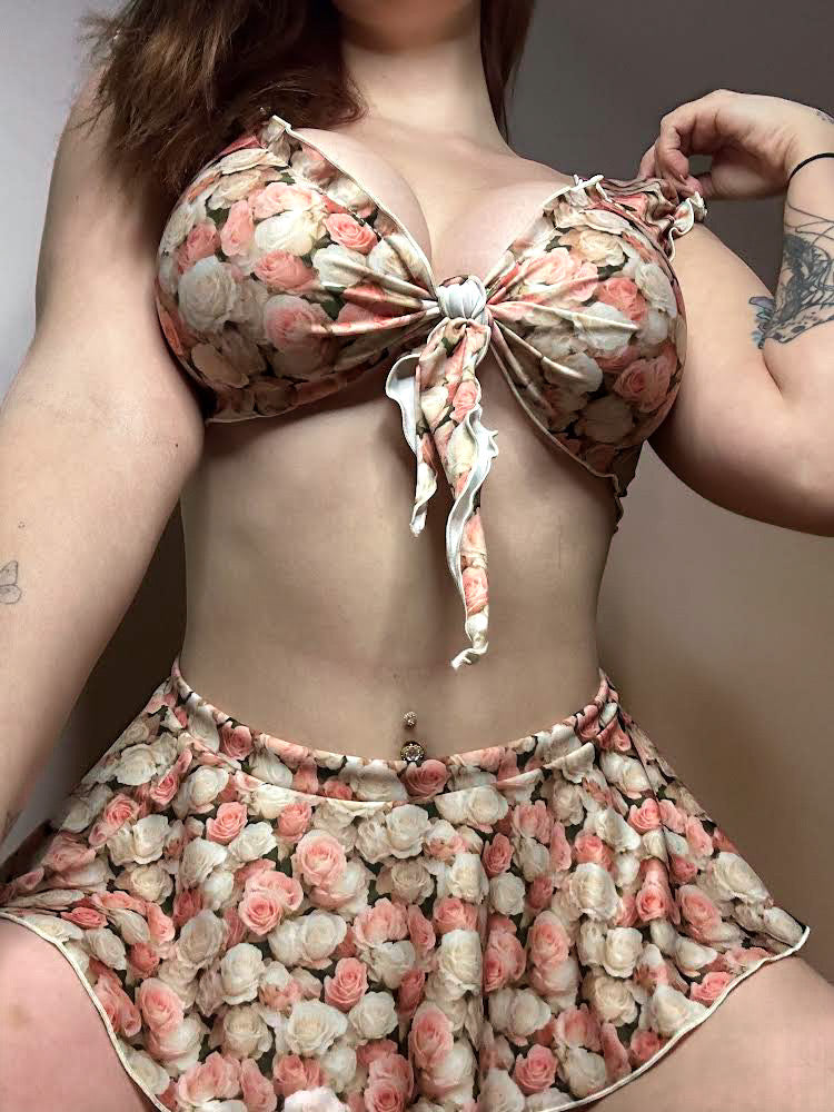 Midsommar ruffle skirt set