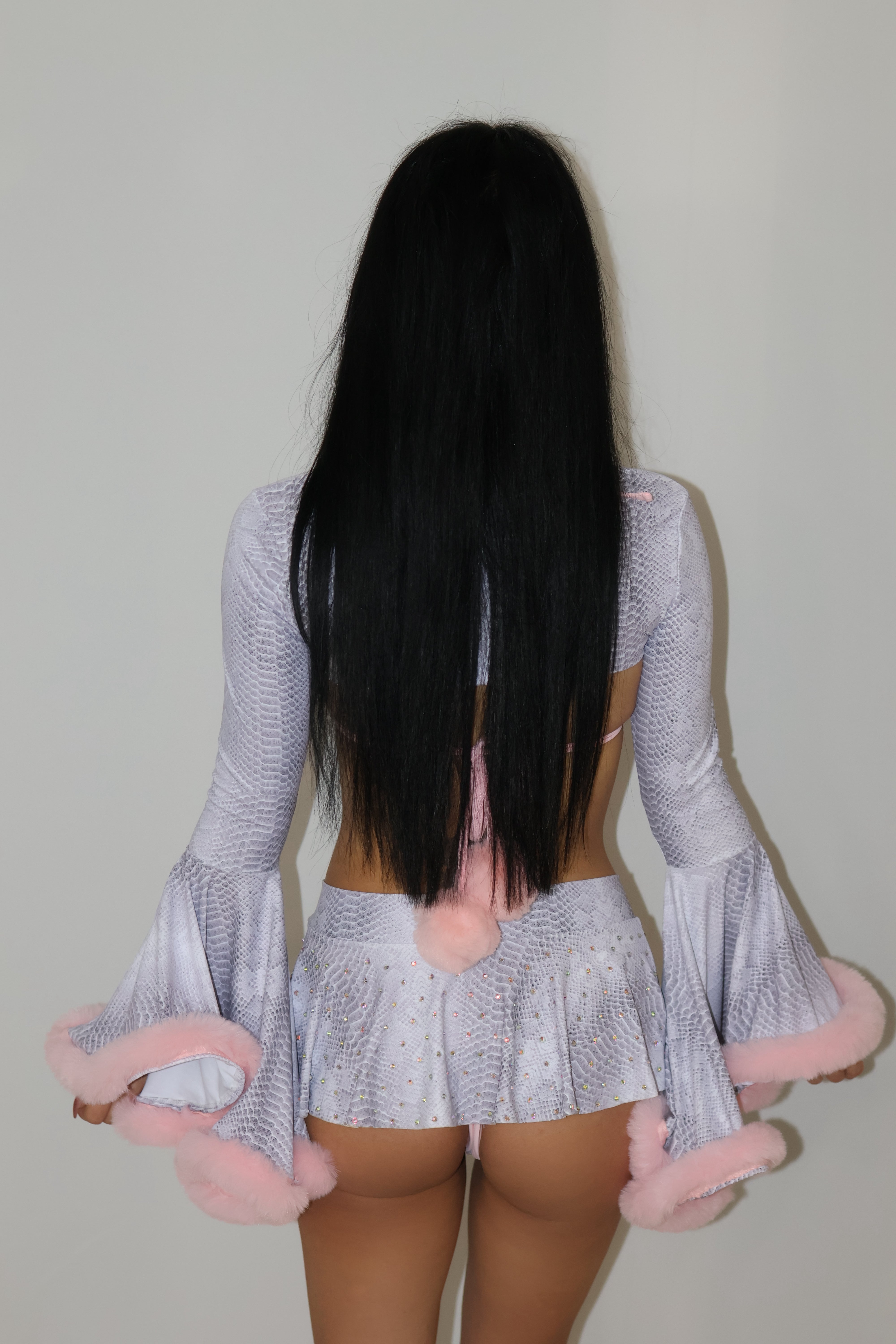 Snakeprint pink fur bellsleeves rhinestone skirt set