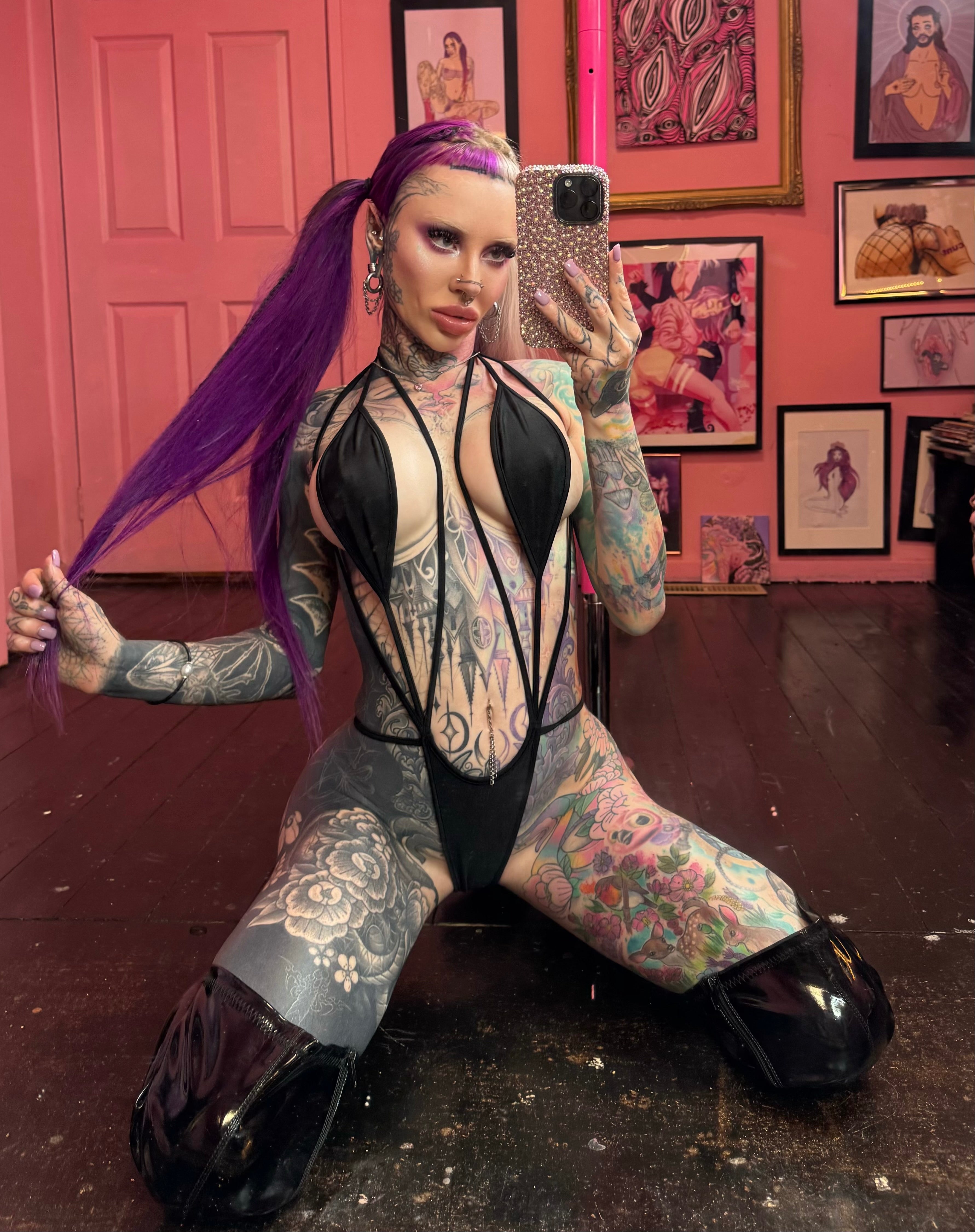 Venom slingshot one piece