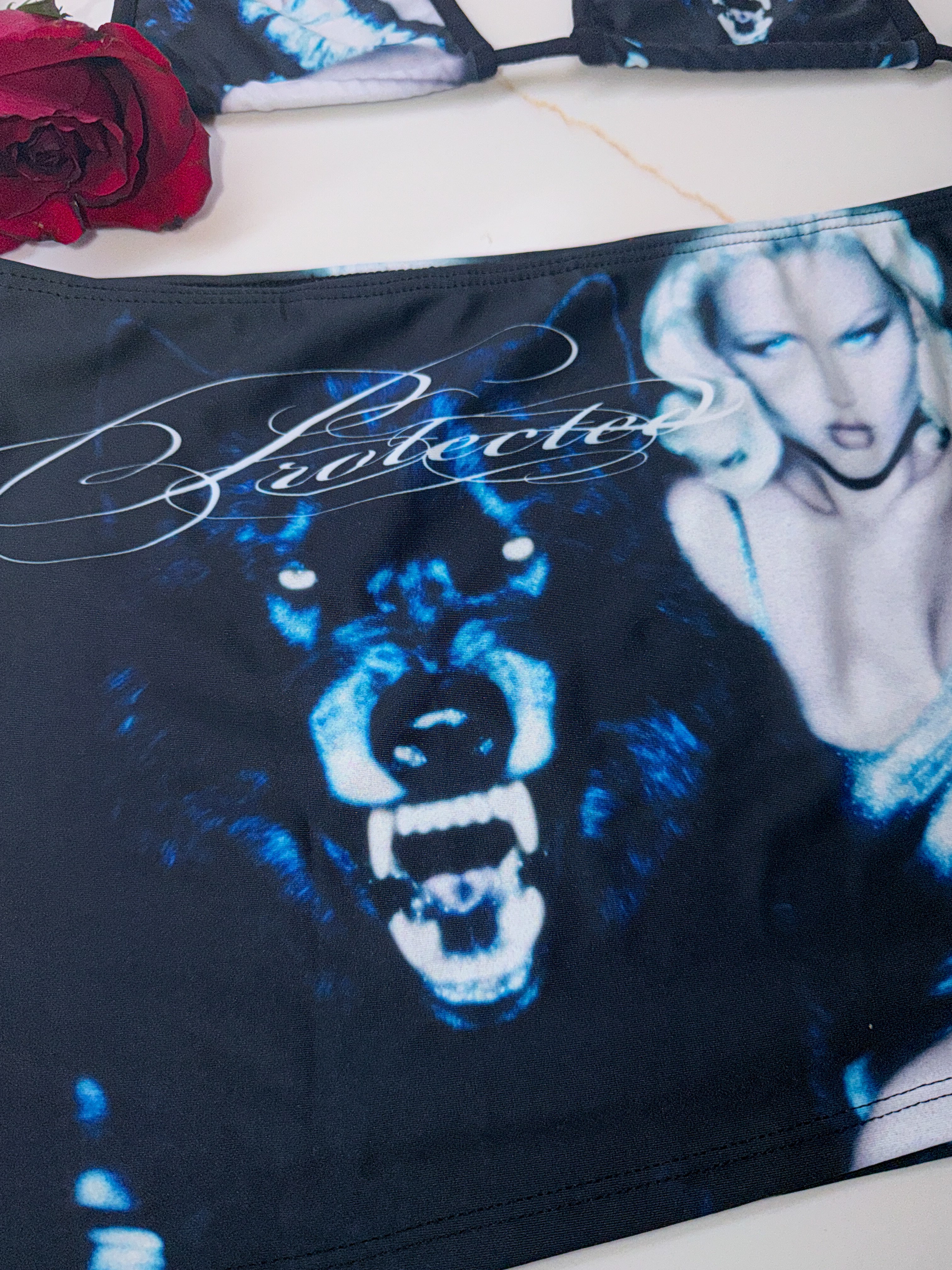 Protected miniskirt bikini set